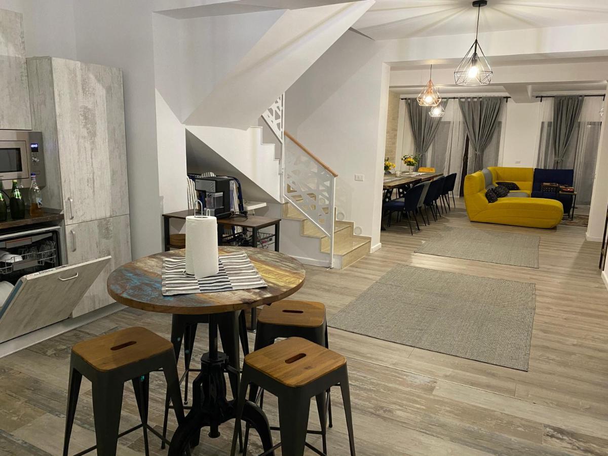 Casa Skadi, Zamora,Buşteni Buitenkant foto