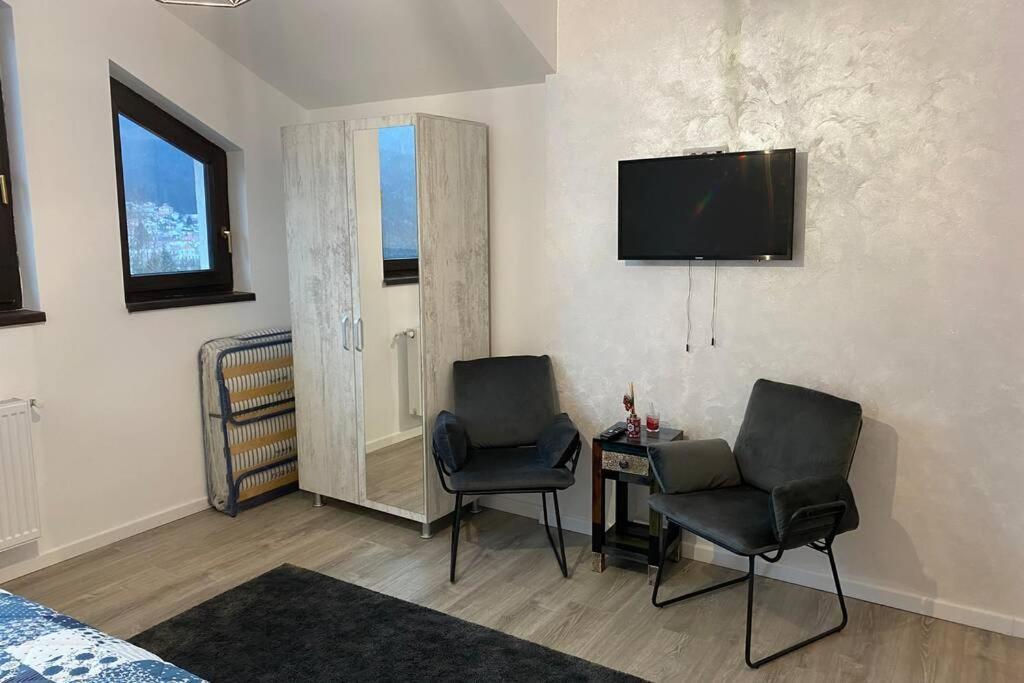 Casa Skadi, Zamora,Buşteni Buitenkant foto